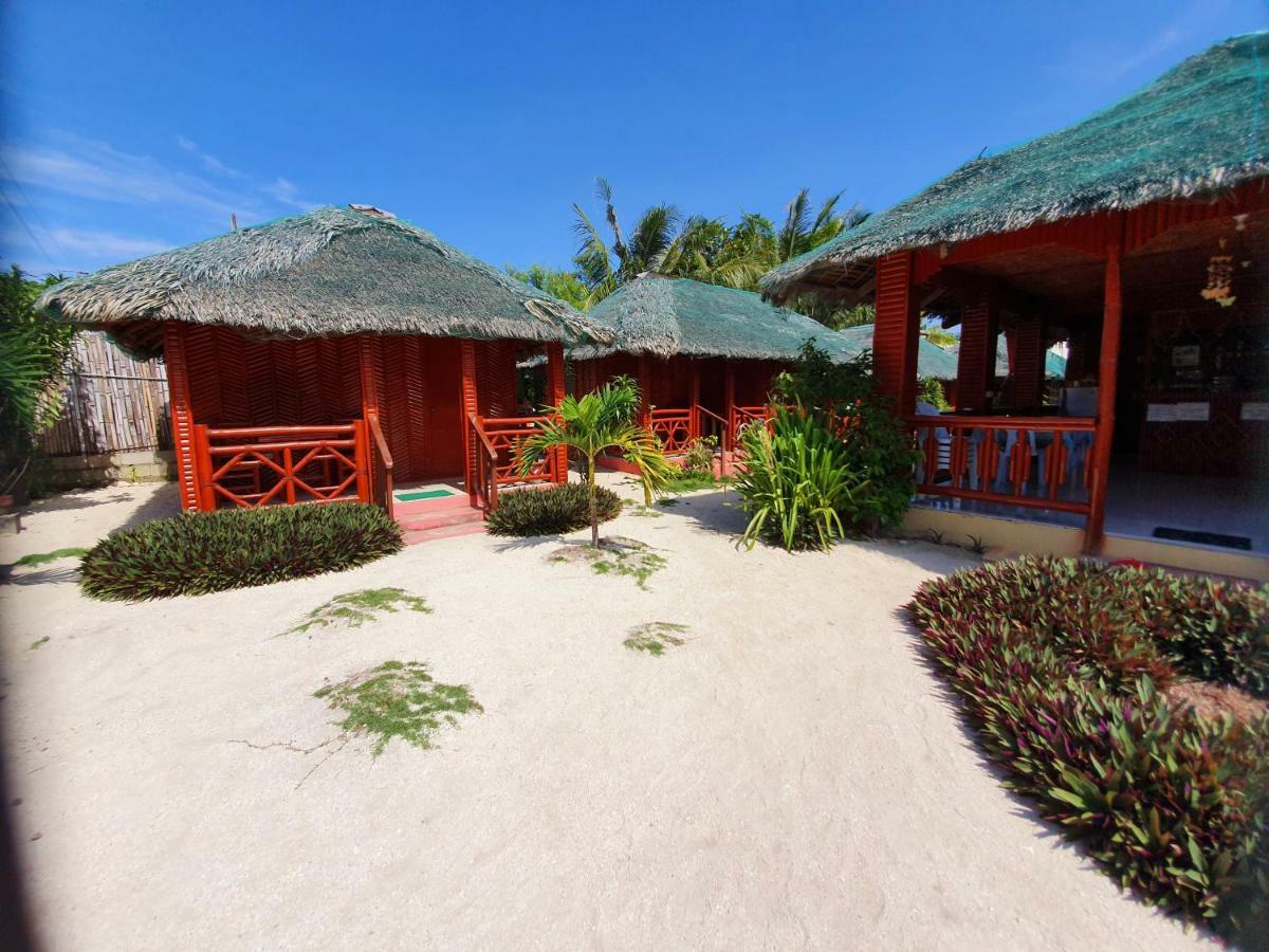 Pareja Tourist Inn 罗昂 外观 照片
