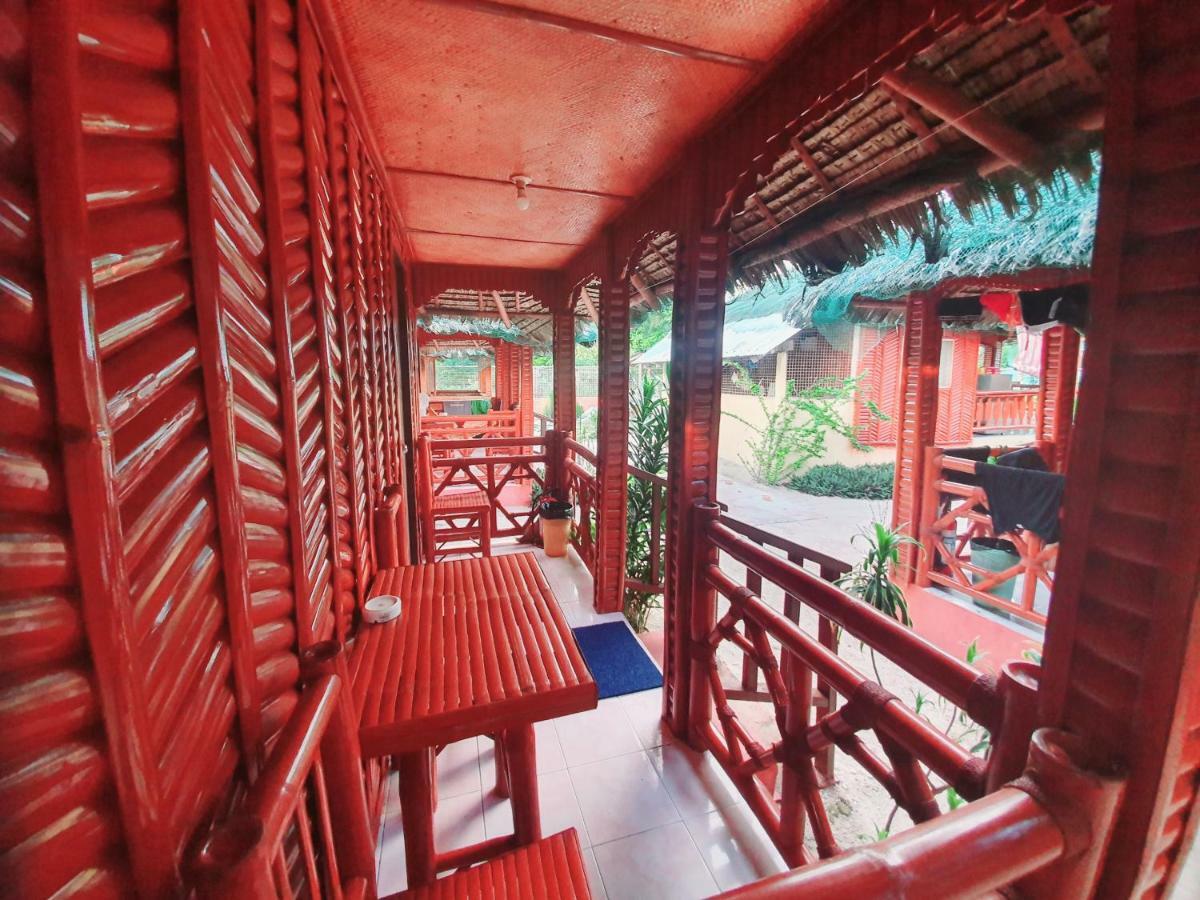 Pareja Tourist Inn 罗昂 外观 照片